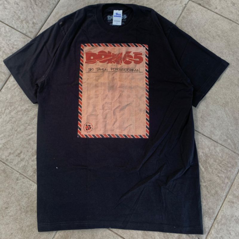 Tshirt DOM65 "30 Tahun Pengangguran" (Black)