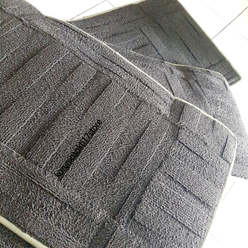 KESET KAKI MURAH TEBAL 1 CM KESET KARPET ANTI SLIP(alas duri karet) HITAM MOTIF SERBAGUNA UK 60 X 37