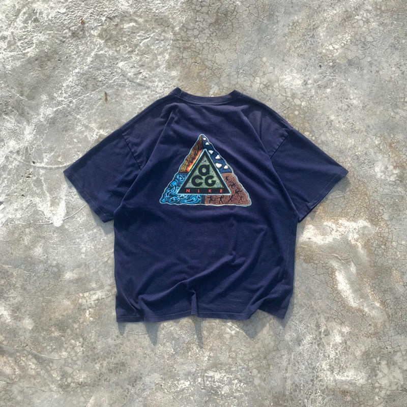 Nike acg element 90’s tee