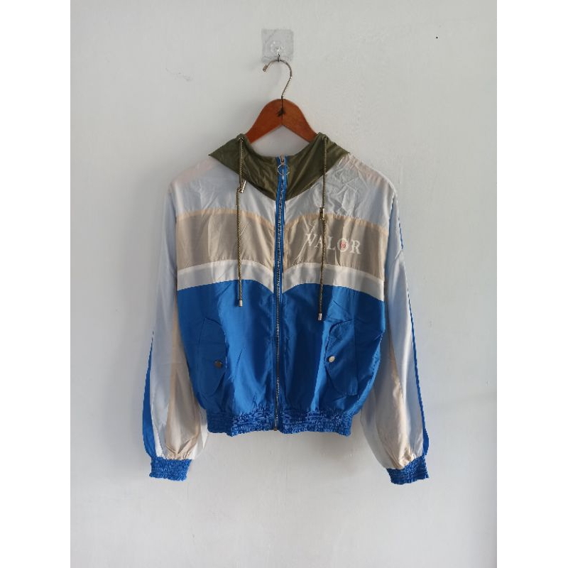 jaket olahraga wanita crop color block Egoist