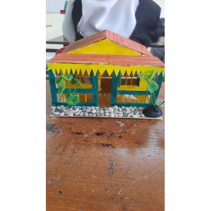 rumah adat betawi