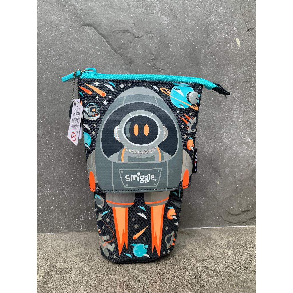 

SMIGGLE BLAST OFF JUNIOR PENSILCASE ASTRONOT - TEMPAT PENSIL SMIGGLE