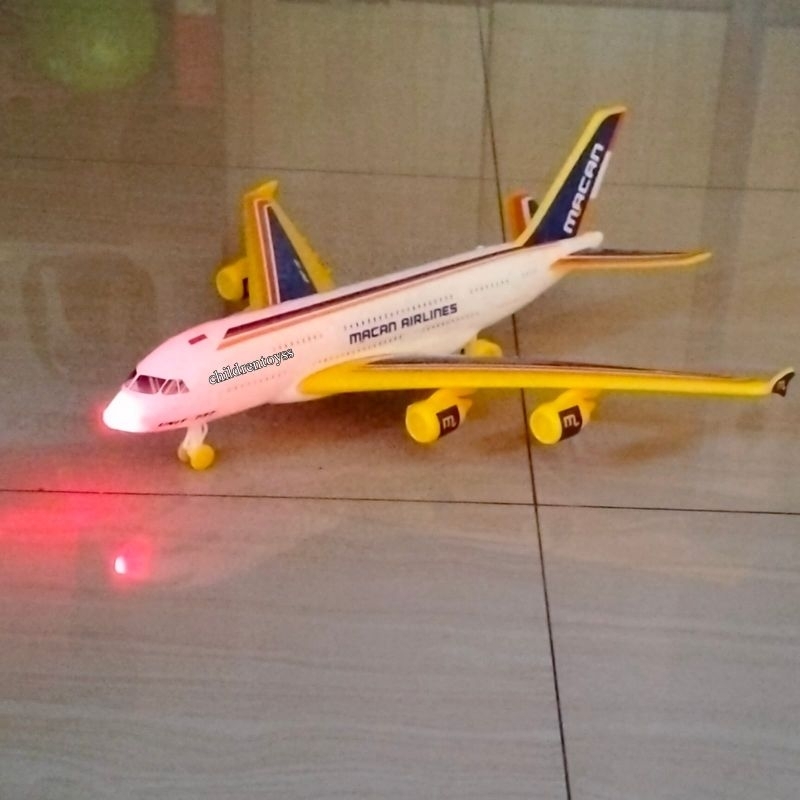 Mainan pesawat terbang KGP 737 / Mainan pesawat Boeing