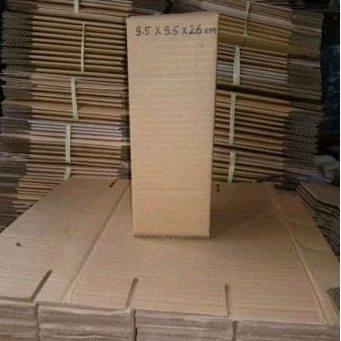 

kardus packing ukuran 9,5x9,5x26cm polos luar dalam