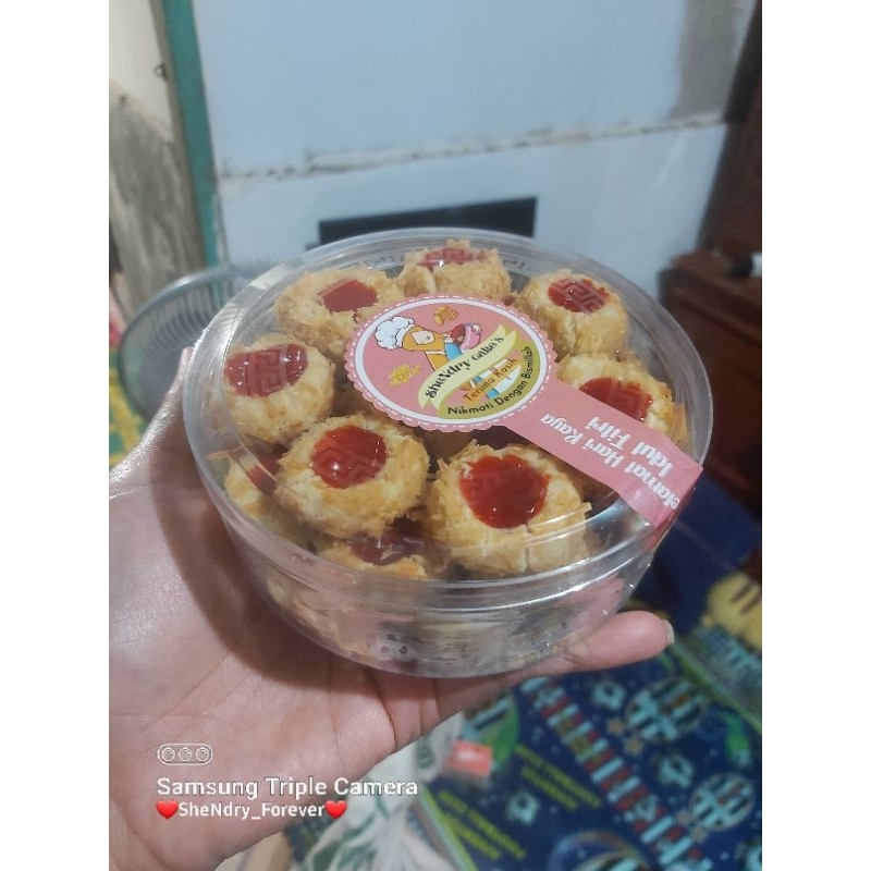 

tumbprint cookies strawberry