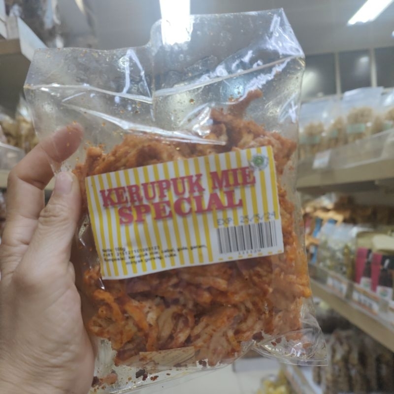 

Kerupuk Mie Special