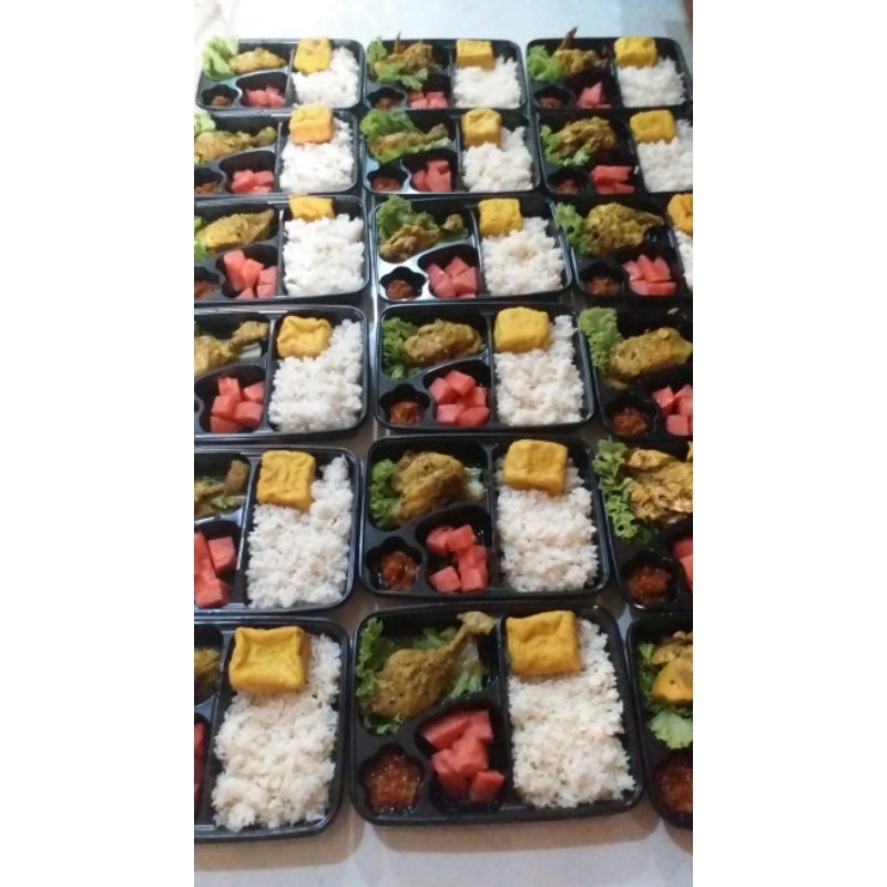 

NASI BENTO LAUK DGN BUAH