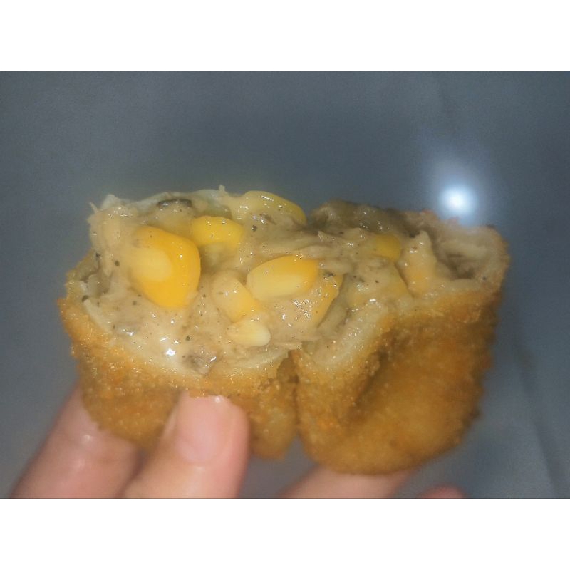 

Frozen Risoles Tuna Mayo jagung manis (1 pack isi 5 pcs)