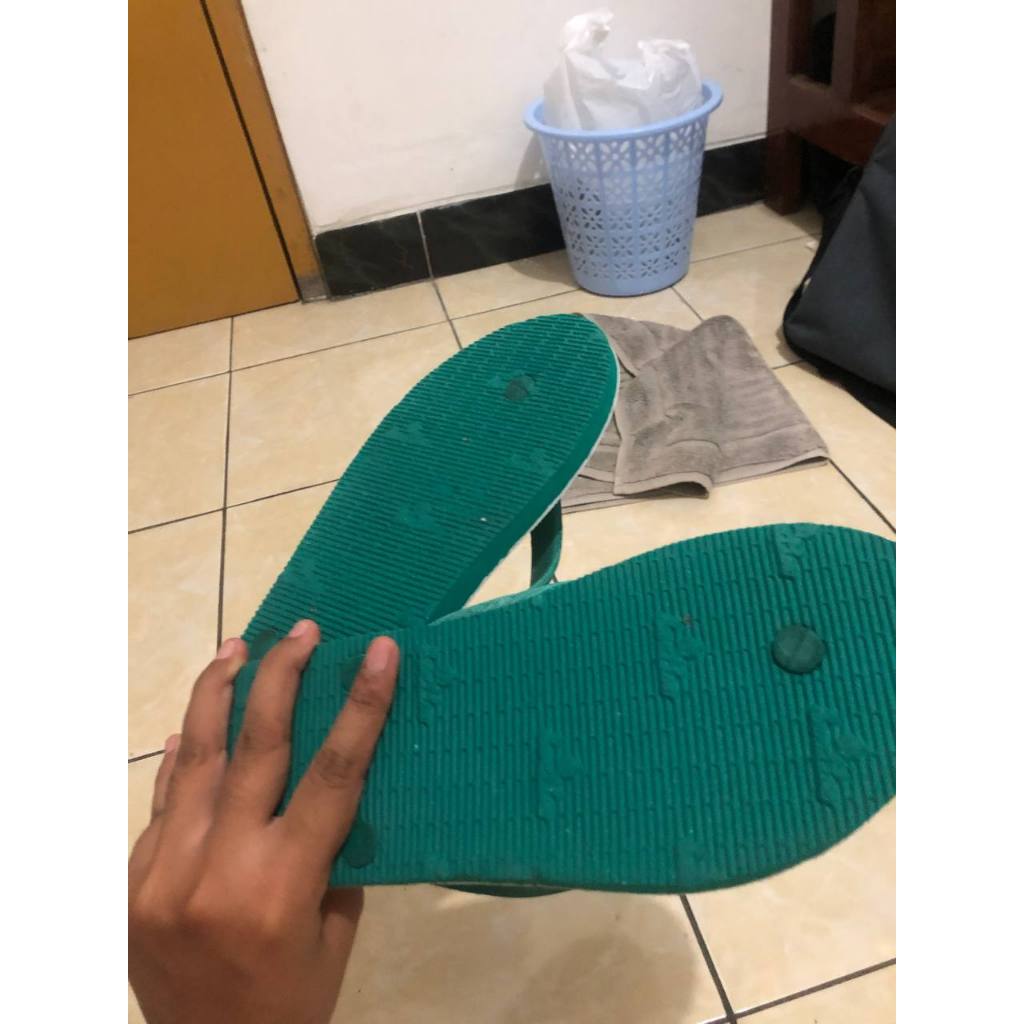 sendal jepit swallow polos