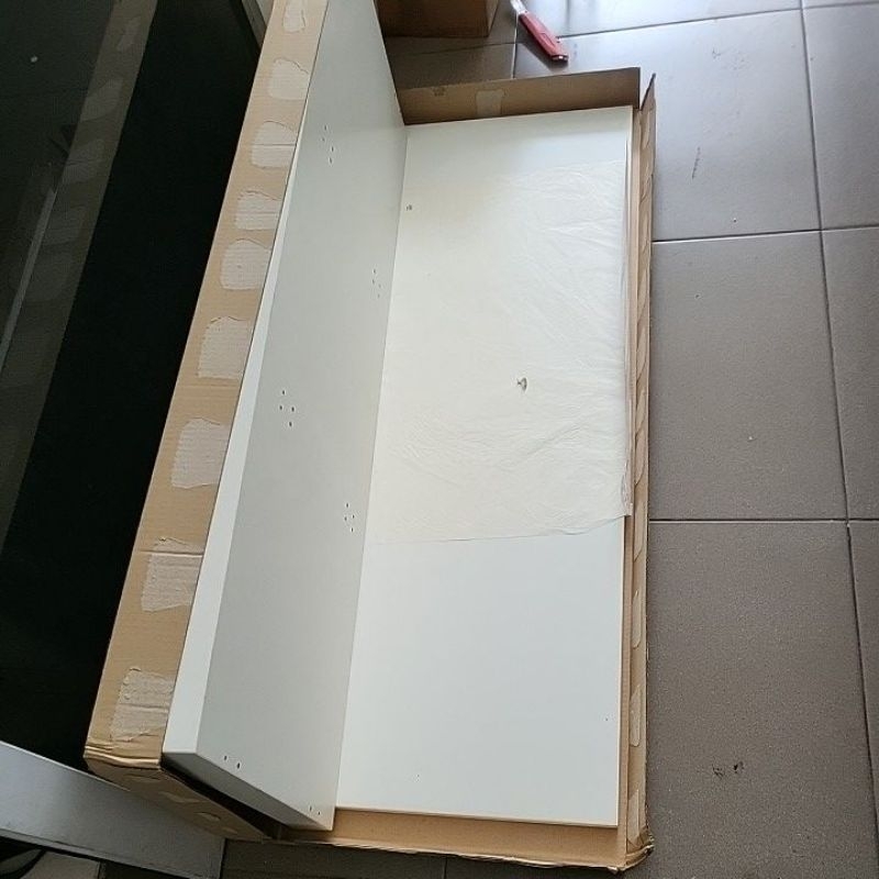

lemari nordli 120x43 komplemen