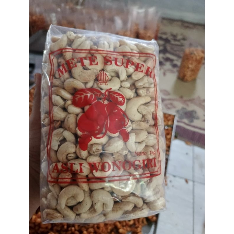 

KACANG METE OVEN/PANGGANG 1KG KHAS WONOGIRI