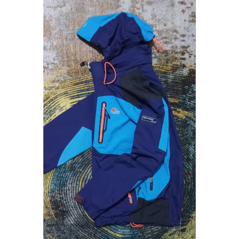 lowe alpine gorpcore