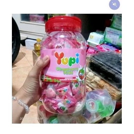 

Yupi toples strawbery