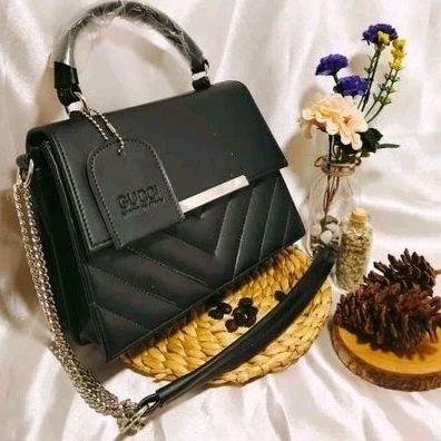 TAS SELEMPANG WANITA SYAHLA RANTAI PUTIH 2024