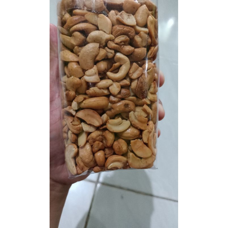 

Kacang Mete Asli Wonogiri Remuk Goreng