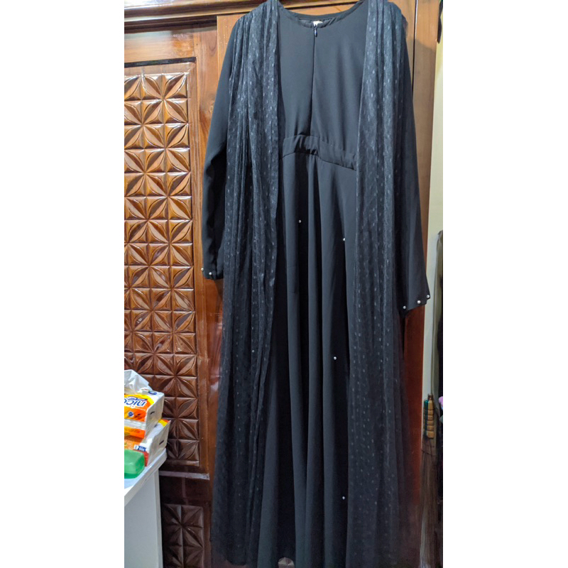 dress by Lodira shoopi