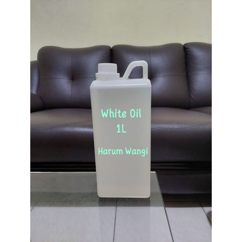 

WHITE OIL / PURE WHITE OIL / MINERAL OIL / PARAFIN OIL 1 LITER
