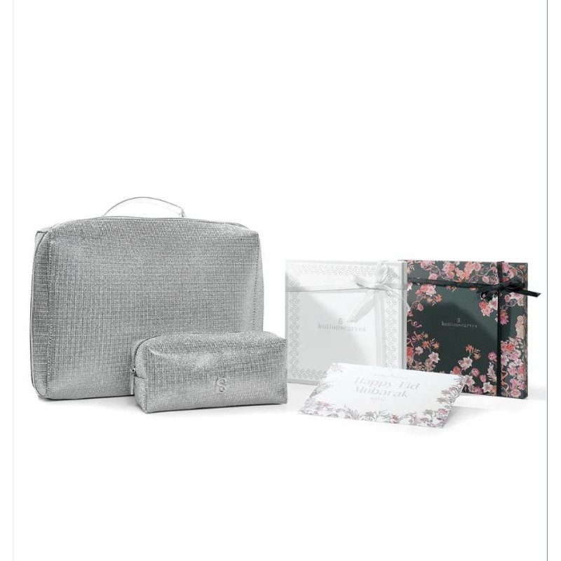 

Farra Hampers Black Petunia