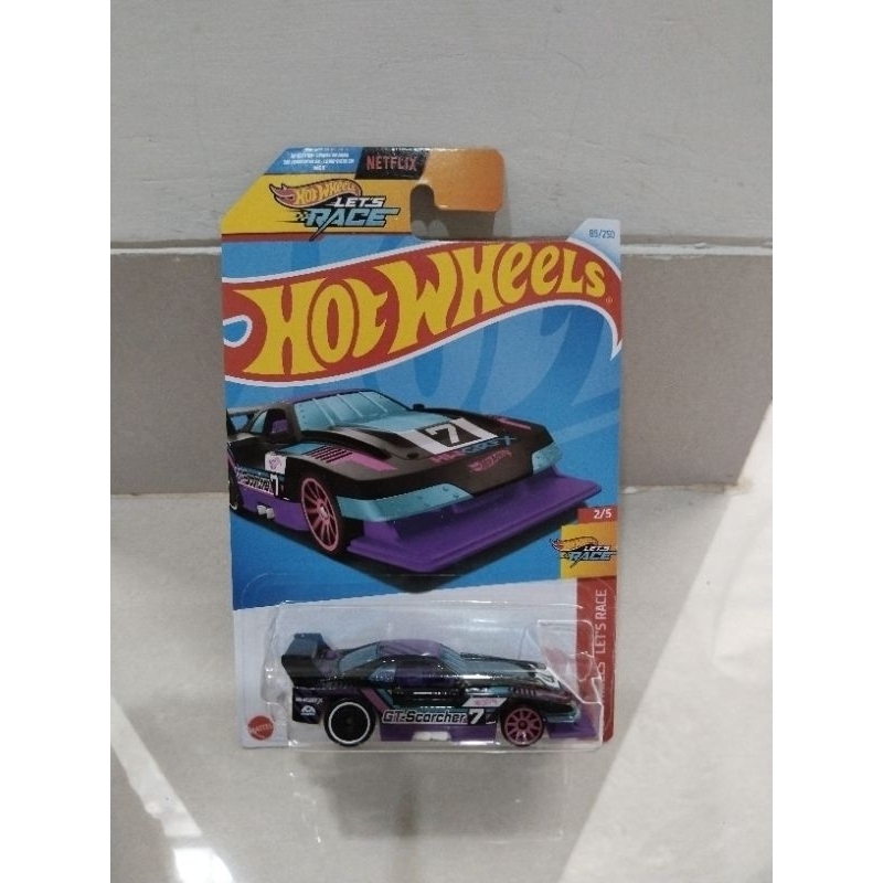 gt scorcher hotwheels race ungu netflix