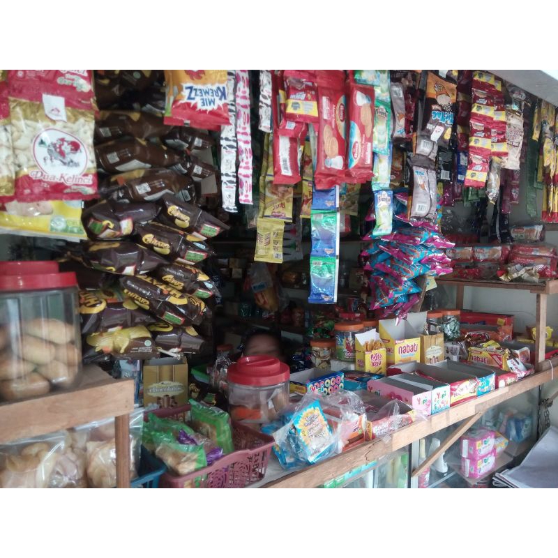 

Jajanan Warung Soraya isi 12 biji