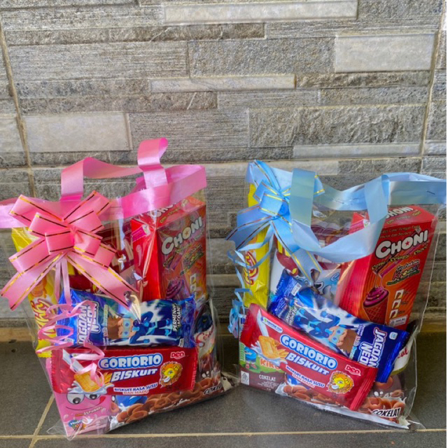 

PARCEL BINGKISAN SNACK KEMASAN ANAK ULANG TAHUN/LEBARAN