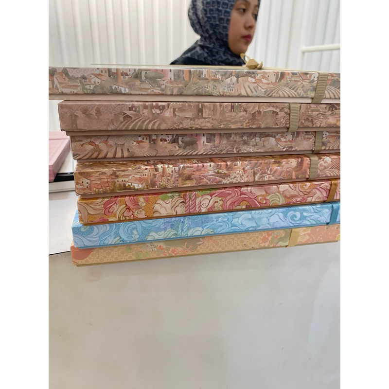 buttonscarves jastip