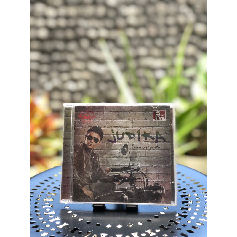 CD Judika - Mencari Cinta