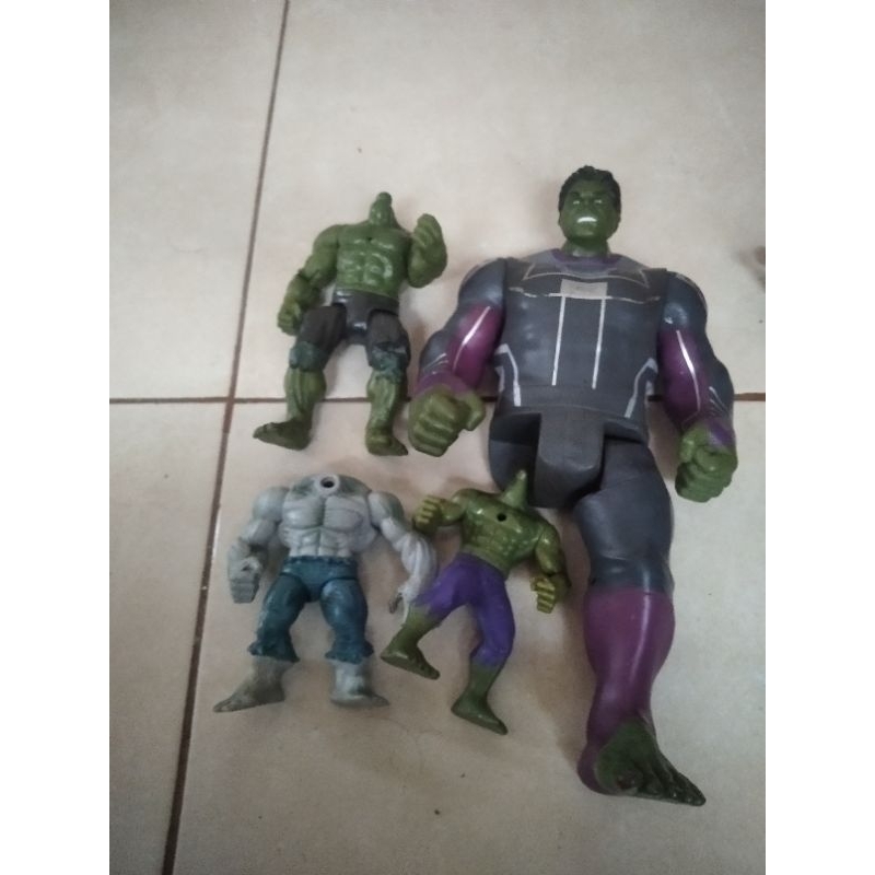 Action figure hulk