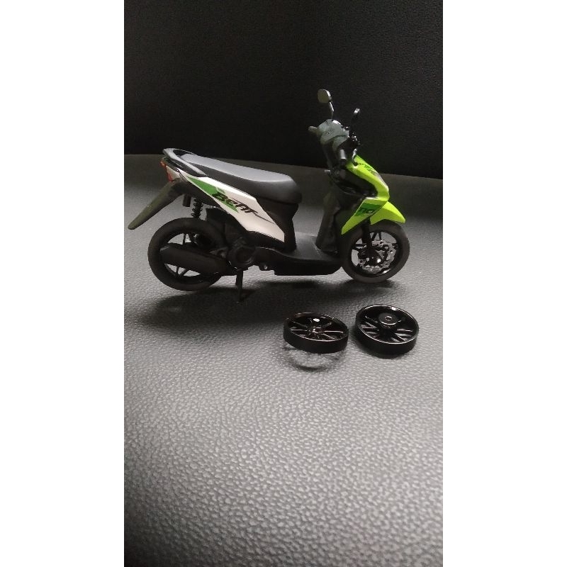 miniatur handmade yamaha mx king skala 1:18