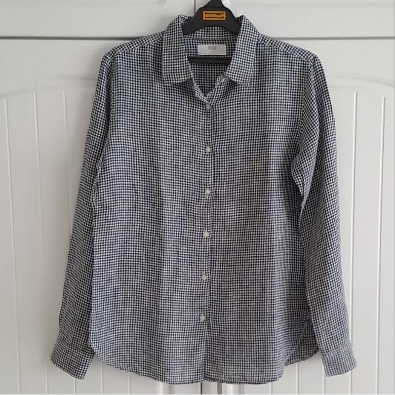 Kemeja Wanita UNIQLO Preloved
