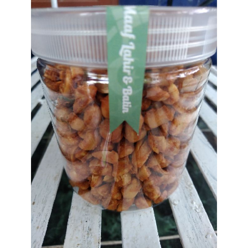 

Kacang disco pedas manis aroma daun jeruk 320gr