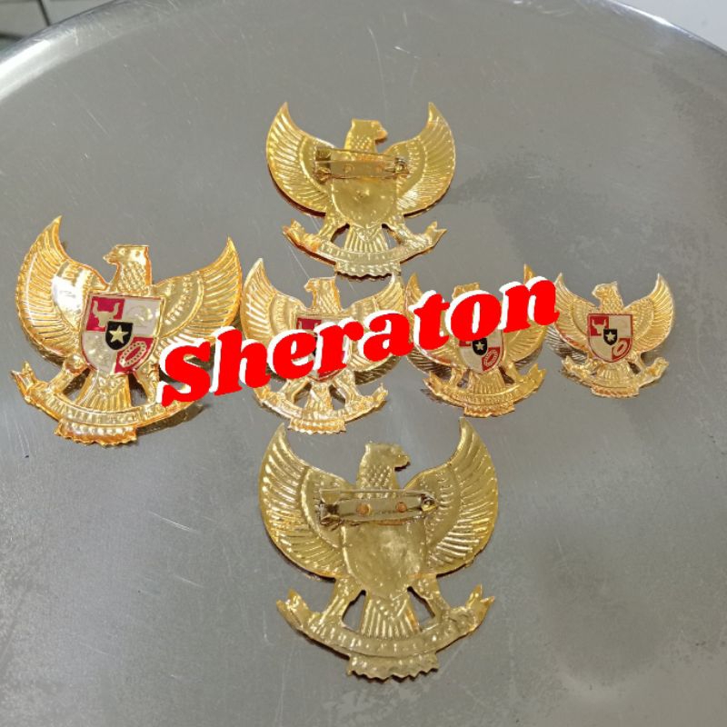 

pin Garuda Garuda koting buat peci paskibra ukuran 3cm