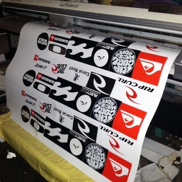 

Promo Cetak Stiker Vinyl Meteran Indoor Outdoor Print