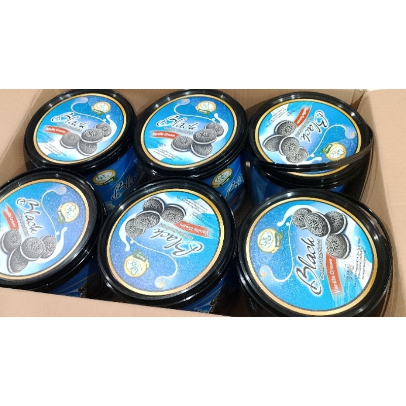 

biskuit black kaleng rasa vanila