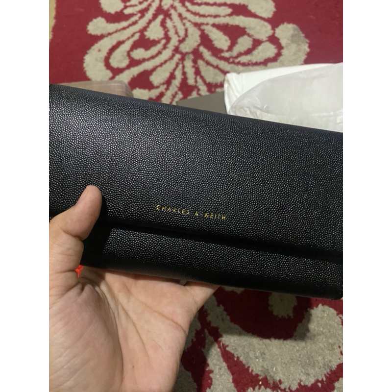 dompet panjang charles n keith
