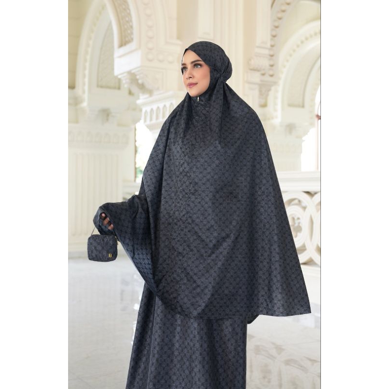 BUTTONSCARVES WICKER CAPSUL,MONOGRAM MINI CAPSUL & CAPSUL PRAYER ROBE