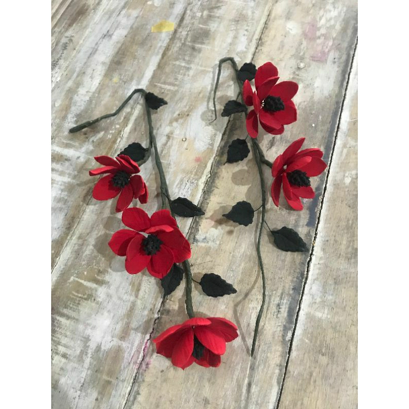 

Gumpaste Flower small magnolia ( d.5cm ) Red black (1 rangkai) SMAGN -RED BLACK