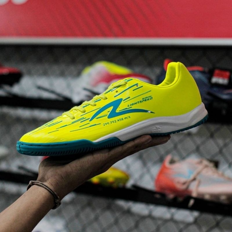 SPECS ACCELERATOR LIGHTSPEED REBORN IN SAFETY YELLOW