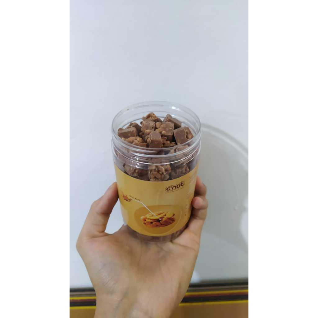 

C'nut Toples