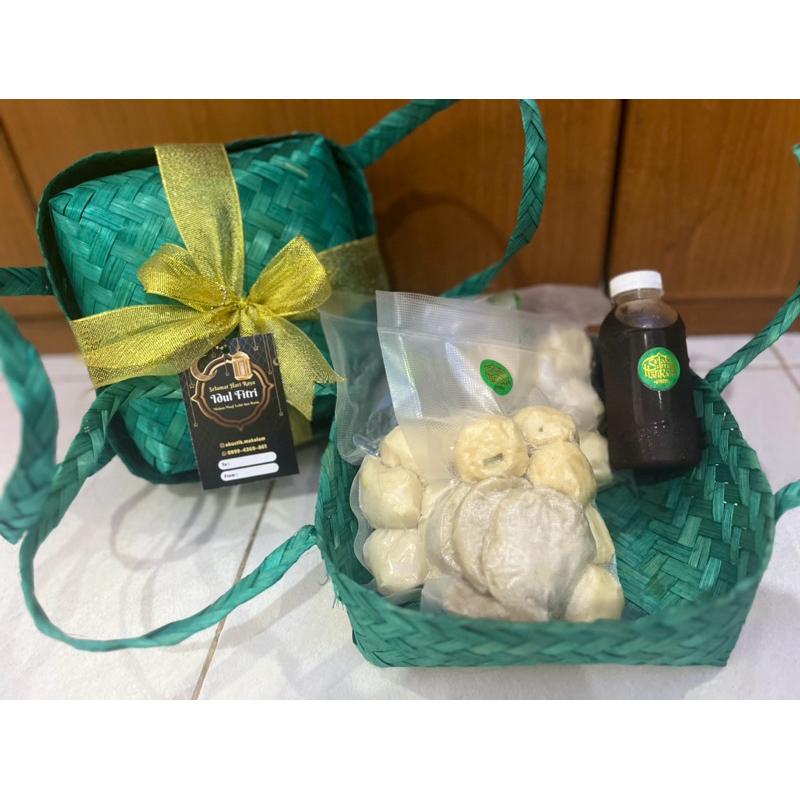 

Hampers Pempek vacuum Mix tenggiri kakap murah enak