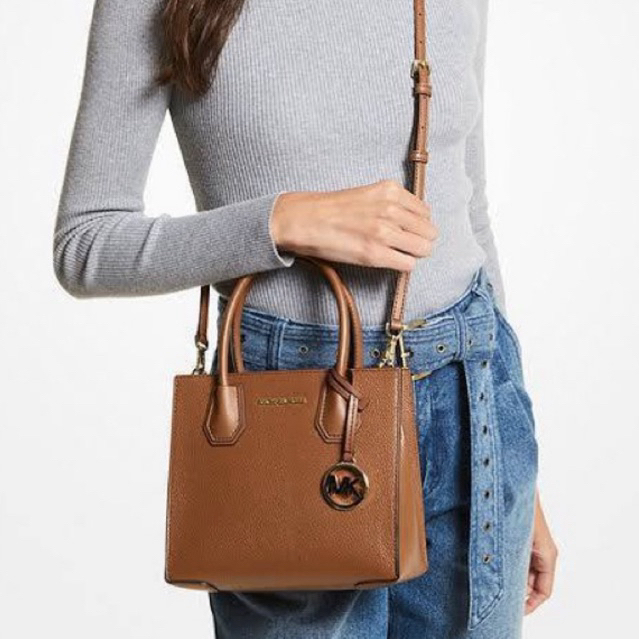 MK Kors Mercer Medium Crossbody Bag