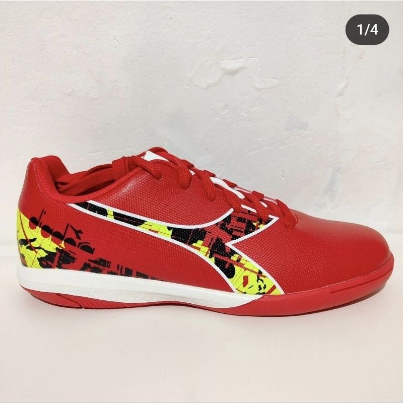 Diadora Sepatu Futsal / Guscar Red 42 / Pichichi 5 White size 41 / sneakers sepatu futsal putih cowo