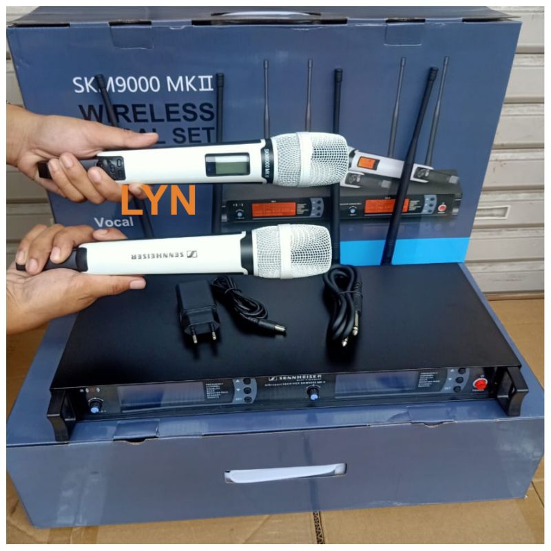 MIC WIRELESS SKM9000 MK2 WARNA PUTIH UHF 4 ANTENA SKM 9000 MK2