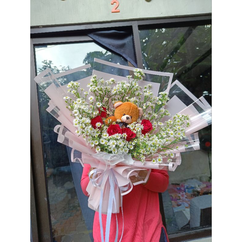 buket bunga mawar asli segar fresh flower bouquet Surabaya menerima dadakan