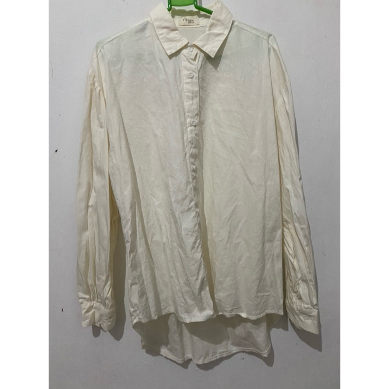 Preloved Kemeja Polos Brand Monica The Label