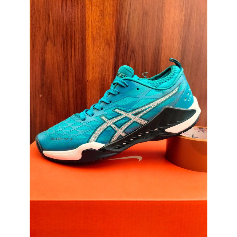 SEPATU ASICS BLAST FF 3