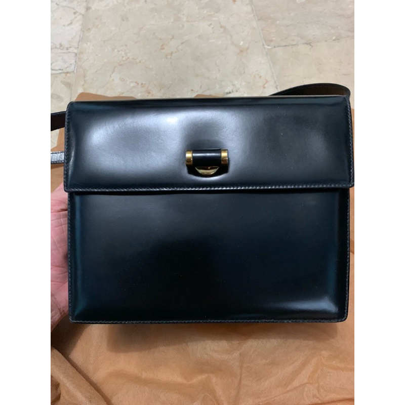 Gucci vintage women sling bag AUTHENTIC