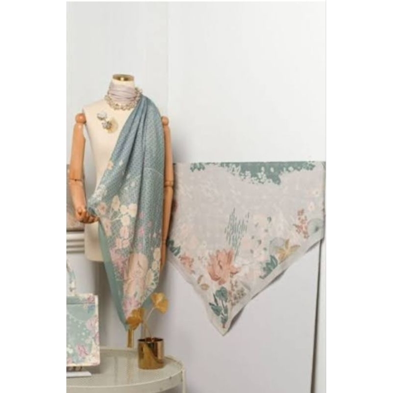 NEW  Scarlet Scarf by Heylocal id