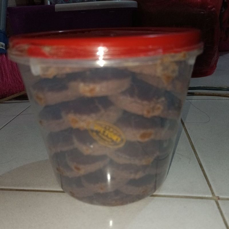 

kue kacang coklat