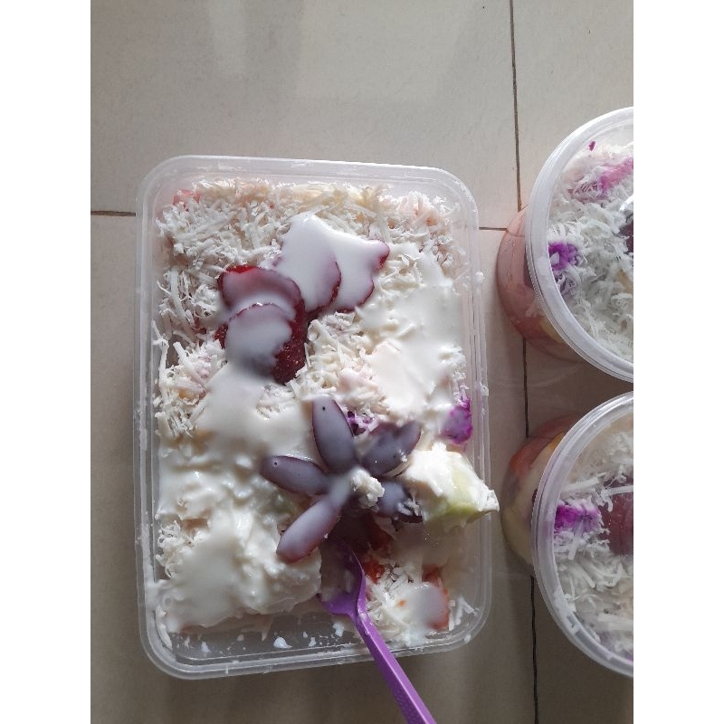 

Salad buah ful mayo